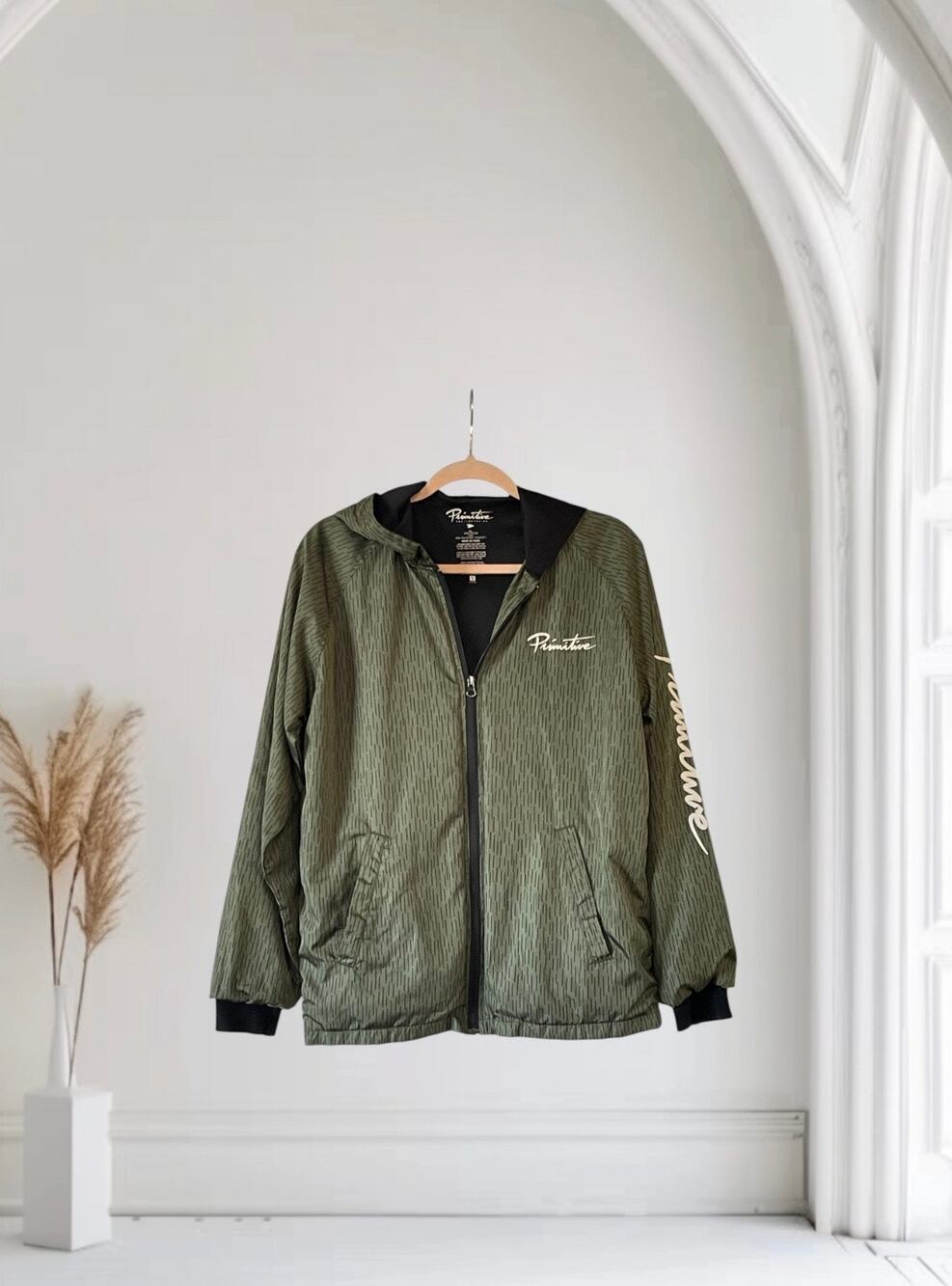 Primitive Men’s Windbreaker Jacket Small